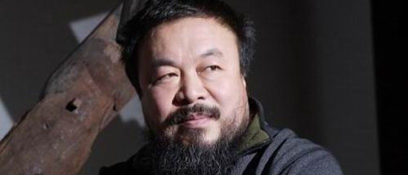 Ai Weiwei: persecutat de chinezi, onorat de britanici!