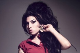 Amy Winehouse isi anuleaza turneul european din aceasta vara